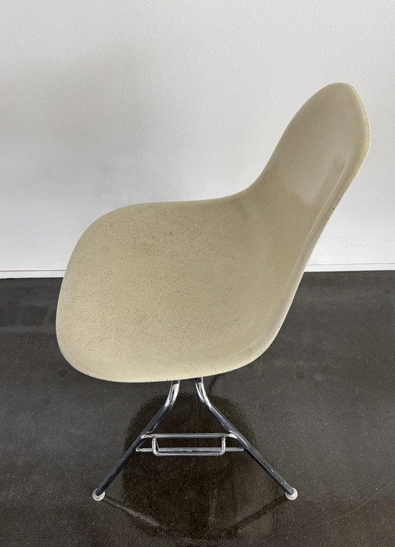 Image 1 of Eames Vitra Side Chair