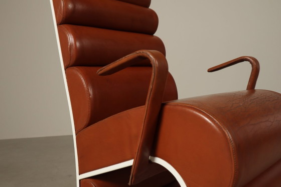 Pair of sculptural cognac leather armchairs, 1970s – Metal (photo 8 of 15)