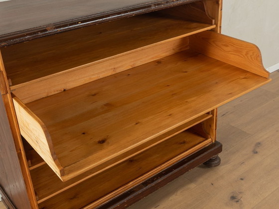 Image 1 of Cómoda de los años 20