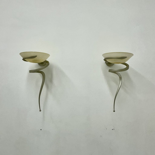 Dos lámparas de pared Enzo Ciampalini "Teo" de aluminio y vidrio, años 70.