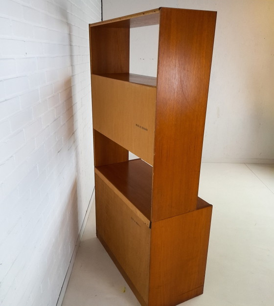 Image 1 of Armario de pared antiguo de teca, diseño danés, década de 1970.
