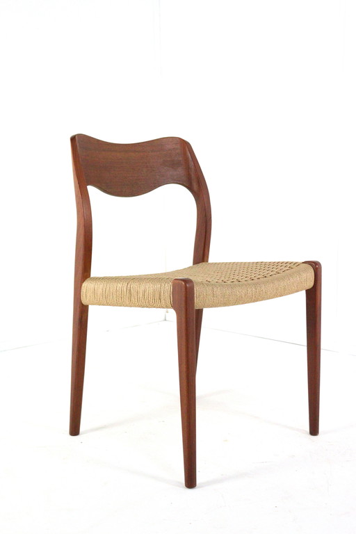 Ensemble de 4 chaises Niels O. Møller Modèle 71 Vintage New Papercord