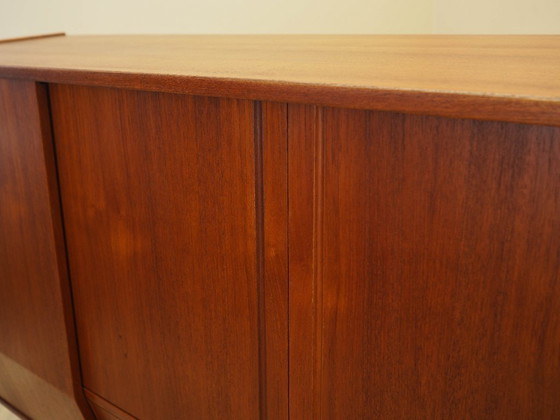 Image 1 of Teakhouten highboard, Deens ontwerp, jaren 60, gemaakt in Denemarken.