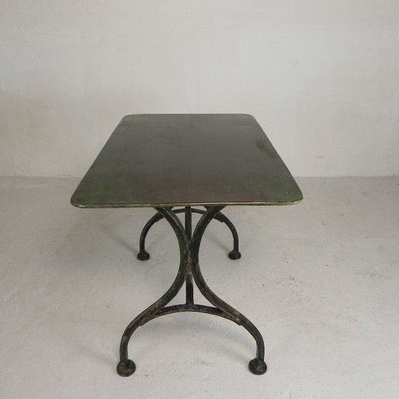 Image 1 of Table de bistro en acier, table de jardin à profil en T incurvé, années 1950