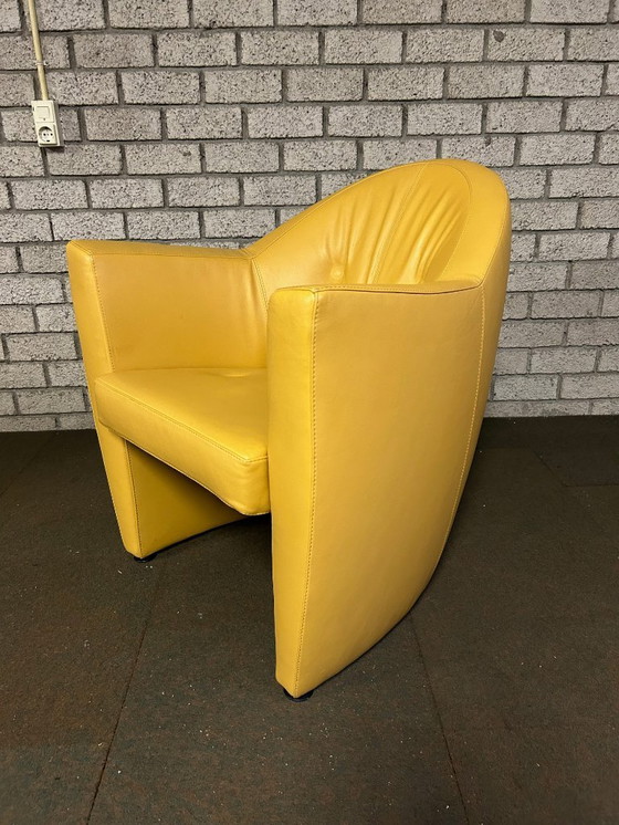 Image 1 of Leolux Carabita fauteuil Geel Leer