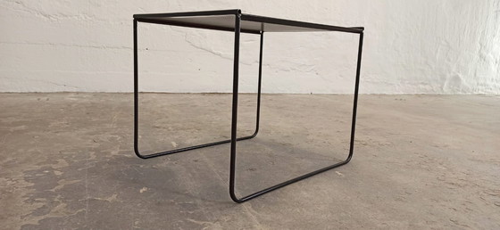 Image 1 of Table d'appoint postmoderne en métal perforé