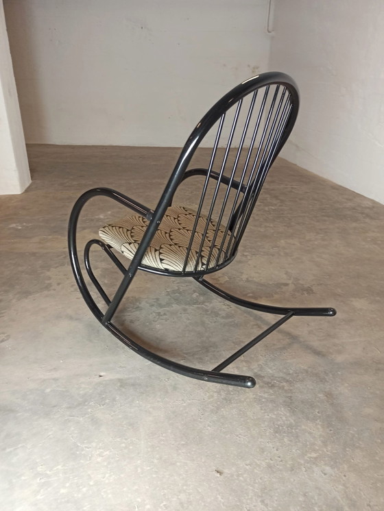 Fauteuil à bascule en métal postmoderne – Rocking chairs, Textile, Metal (photo 8 of 15)