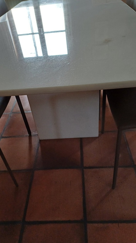 Image 1 of Table - Marbre rose