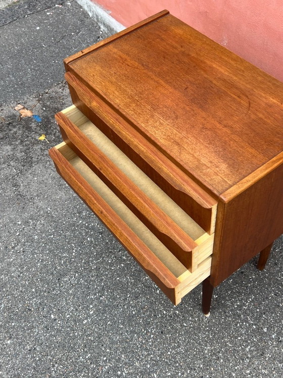 Image 1 of Danish vintage teak chest of drawers / nightstand, 1960s