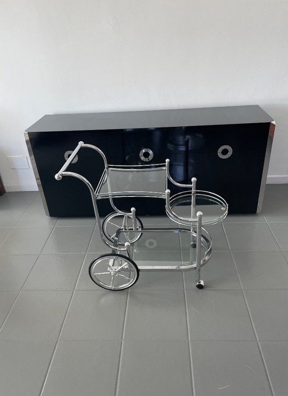 Image 1 of Chariot de service chromé à 3 niveaux, style milieu du siècle.