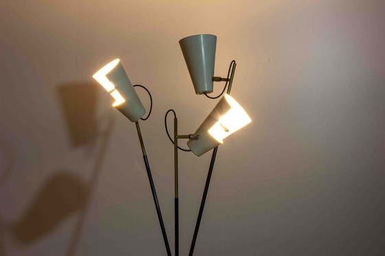 Image 1 of Lámpara de pie trípode italiana Stilnovo, años 60