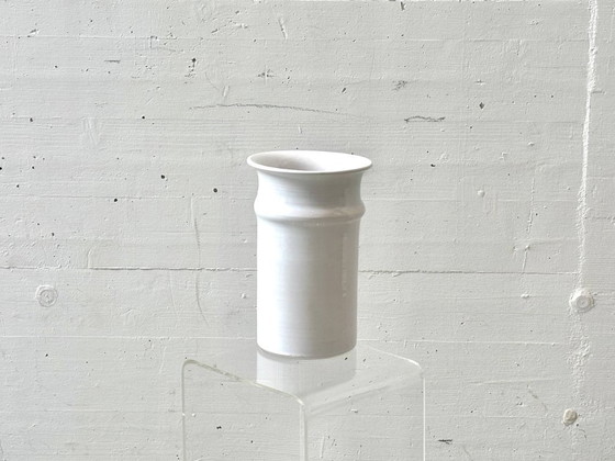 Image 1 of Vase en porcelaine intemporel de Hutschenreuther Selb, Bavière, XXe siècle