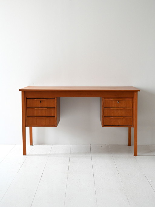 Scandinavisch teakhouten bureau, 1960