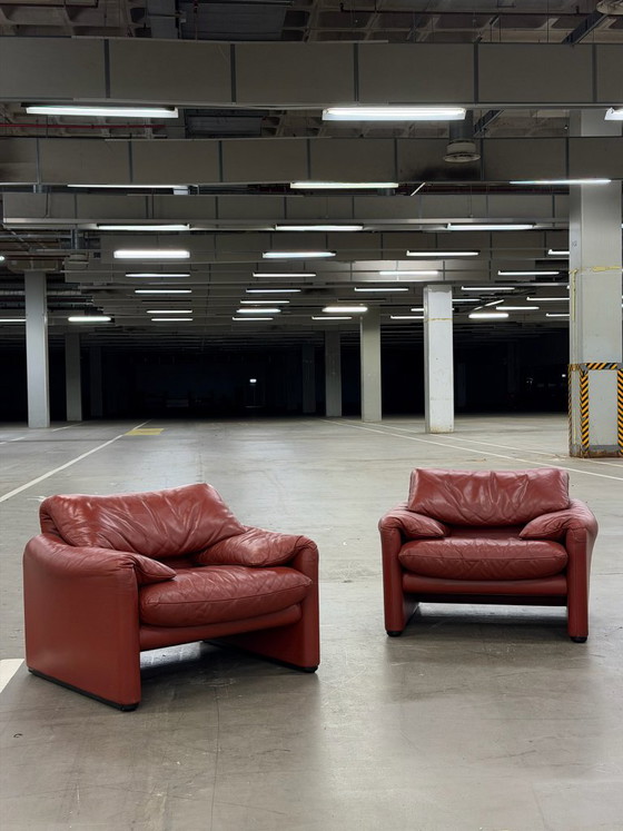 Cassina Maralunga Armchairs + Ottoman – Leather (photo 6 of 6)