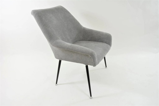 Grijze vierkante schelp