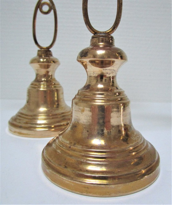 Image 1 of paar driearmige messing stenen kandelaars vroeg 20e eeuw