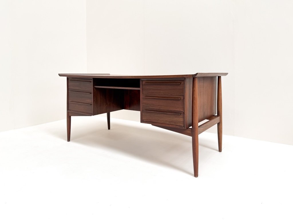 希少 ビンテージトレイ rosewood Vintage Rosewood Game Table for sale at Pamono