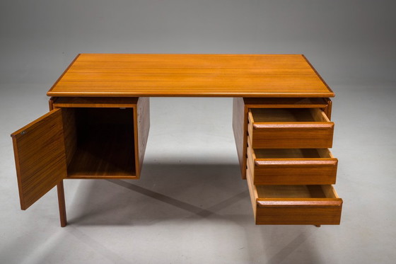 Image 1 of Freistehender Teakholz-Schreibtisch von GV Møbler, Mid-Century, 1970er Jahre