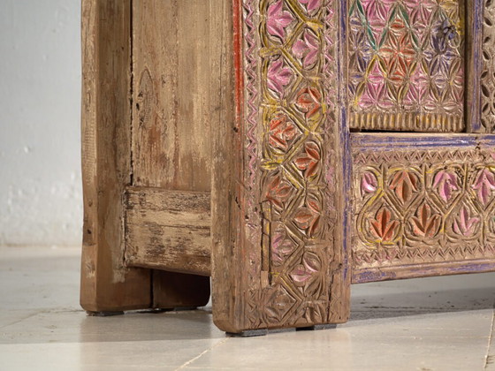 Antiker geschnitzter polychromer Unterschrank aus Kiefer – Xinjiang, ca. 1900 – Buffetschränke, Iron (photo 20 of 40)