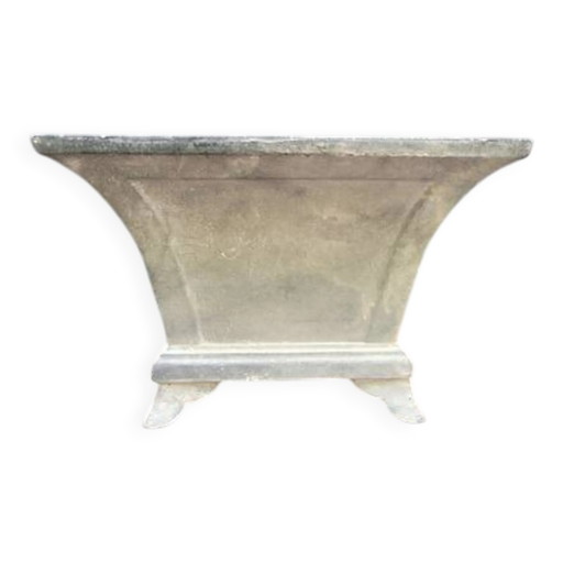 Gusseiserne Jardiniere grauer Pflanzkübel
