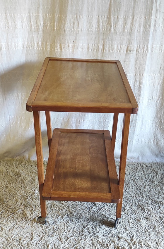 Modernistische bijzettafel van massief hout - midden 20e eeuw – Wood (photo 6 of 8)