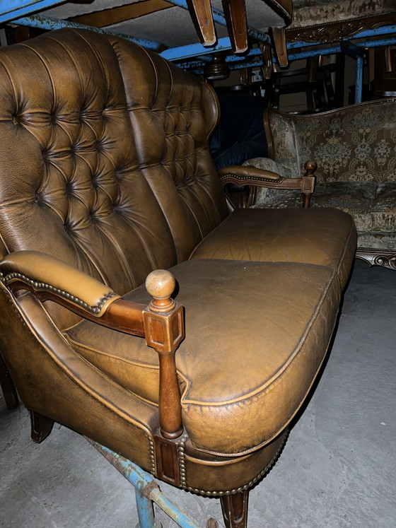 Retro vintage chesterfield – Chairs and lounge chairs, Leather, Wood (photo 3 of 5)