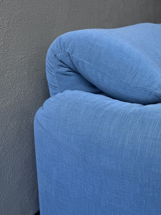 Cassina Maralunga 2-zitter – Banken, Textile (photo 5 of 5)