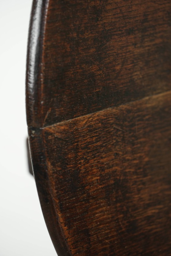 Image 1 of Antieke Engelse eikenhouten tilt top table/ bijzettafel uit begin 19e eeuw 
