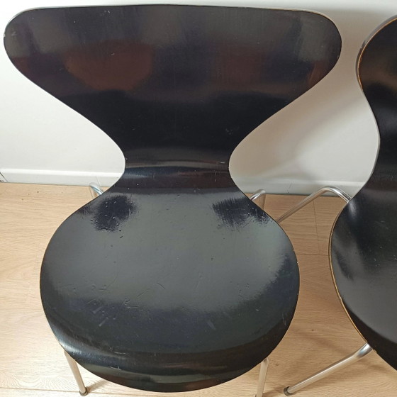 Set aus 4 Butterfly chairs (Modell 3107) von Arne Jacobsen – Fritz Hansen – Esszimmerstühle, Wood (photo 6 of 8)