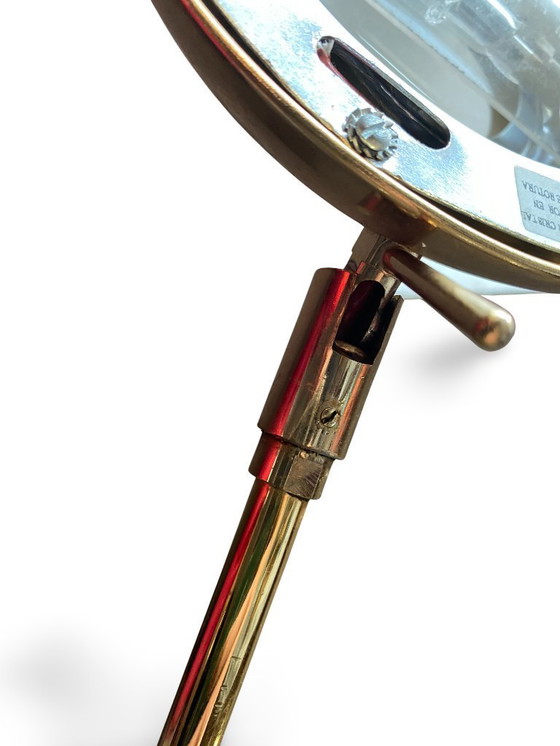 Image 1 of Gelede halogeenlamp in verchroomd messing - Design uit de jaren '90 - Made in Italy - Hoogte 155cm