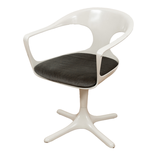 Space age chairs by Konrad Schäfer