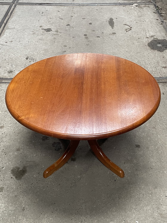 Image 1 of Vintage Scandinavische Salontafel, Rond, Teak