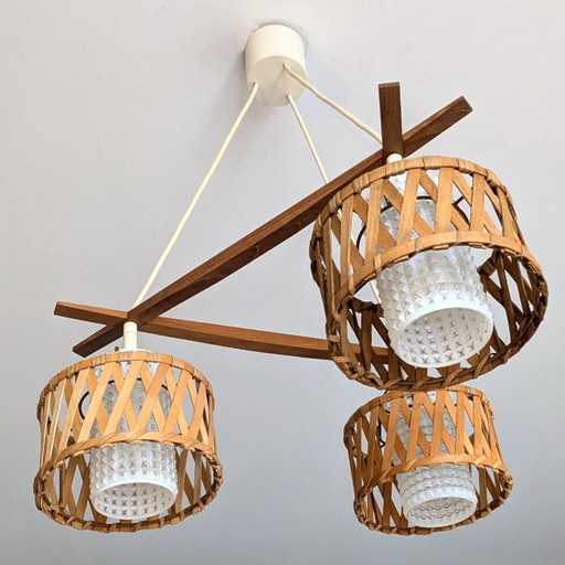 Lampada a sospensione in teak e rattan, Doria Leuchten, anni '50.