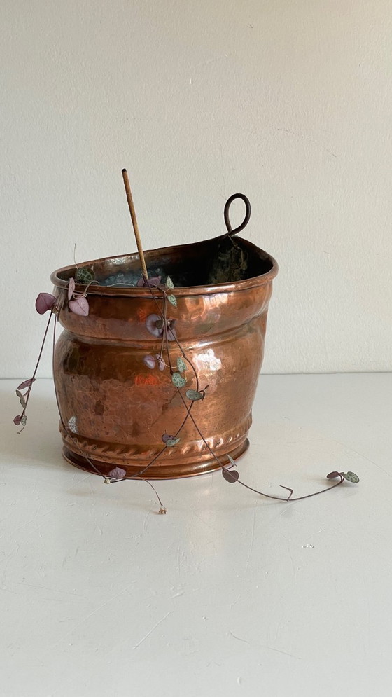 Image 1 of Antieke hangende plantenbak van koper en staal
