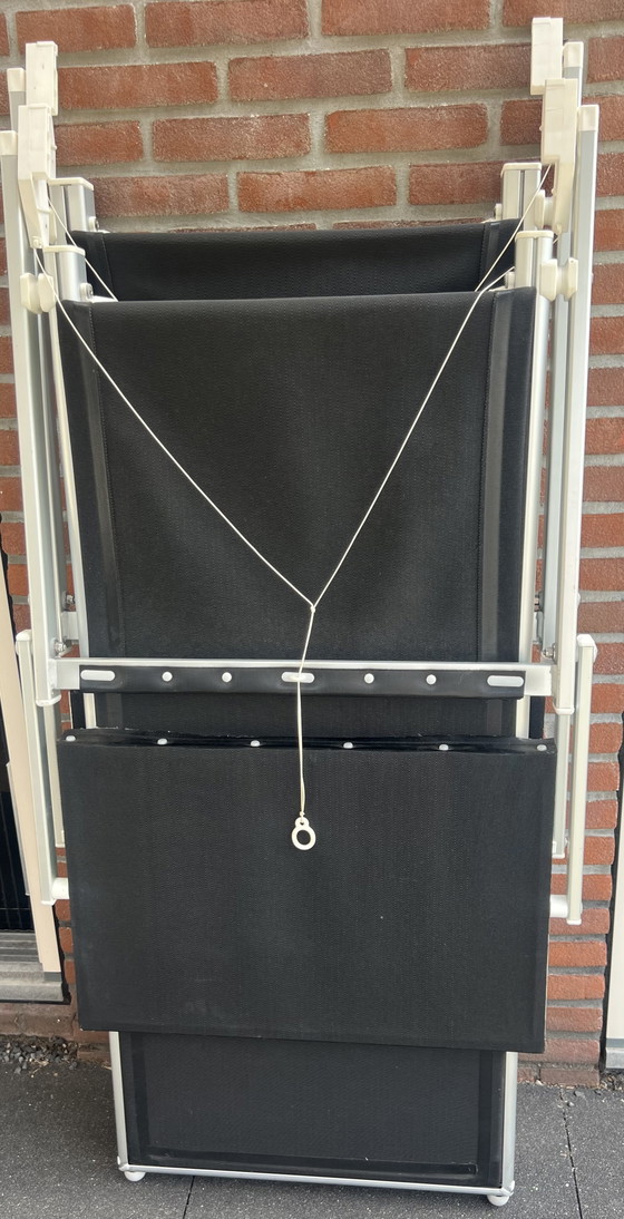 Image 1 of 2x Mooie Italiaanse Ligbedden met Zonneklep (Smeca)