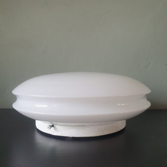 Image 1 of Lampada da soffitto vintage in vetro opalino UFO Raak Amsterdam