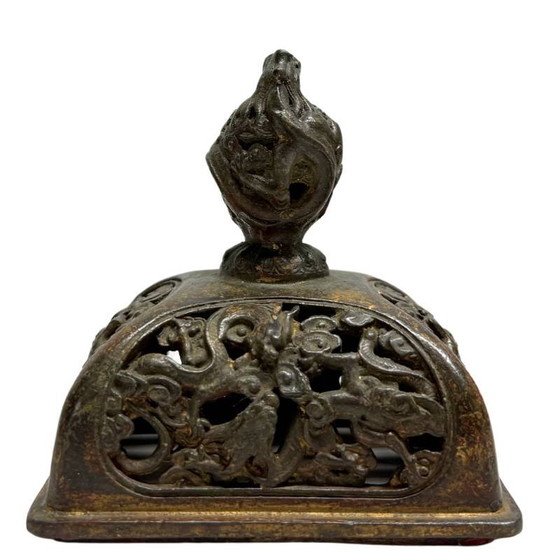Antiguo Quemador de Incienso Chino Fangding de Bronce con Pedestal – Set de 3 Piezas – Dinastía Qing Tardía (photo 9 of 11)