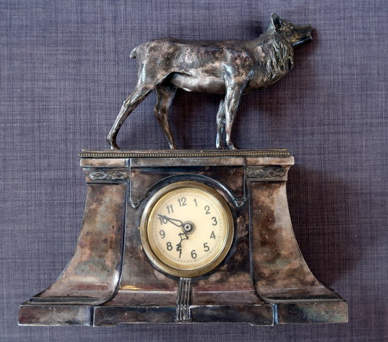 Image 1 of Antieke metalen hertenklok - Decoratief vintage uurwerk (2C07A)