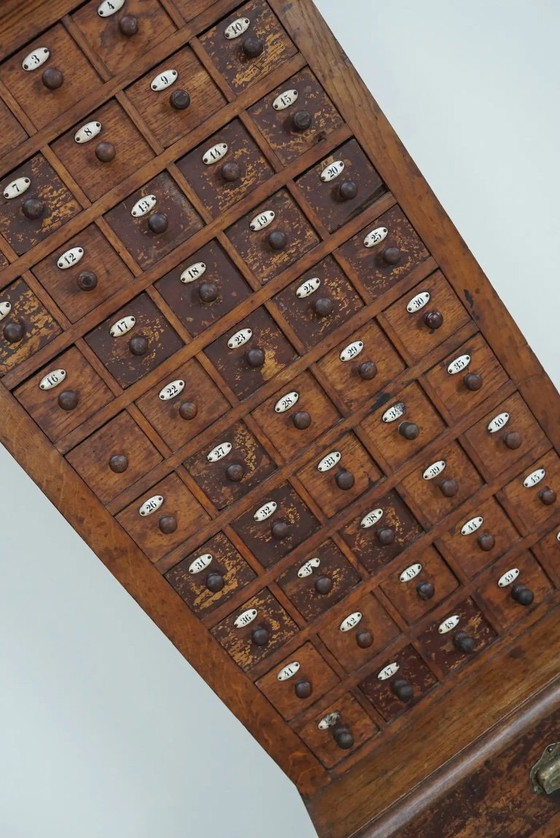 Image 1 of Mobiletto da gioielliere/orologiaio in rovere francese, inizio XX secolo