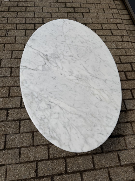 Image 1 of Originele Knoll Tulip Ovale Salontafel Eero Saarinen in Arabescato mat 107x70
