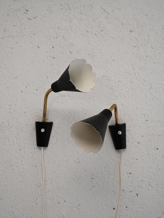 Image 1 of Paire d'appliques scandinaves noires des années 1950/60