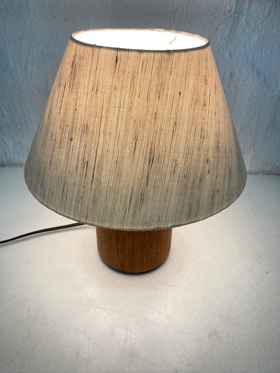 Image 1 of Piccola lampada da tavolo in legno di teak di Kirk Copenhagen, anni '60/'70