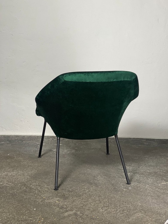 Image 1 of gerestaureerde vintage cocon fauteuil uit de jaren 60