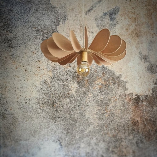 Suspension Hélice, 18 blades in rattan and fabric (customizable shade)