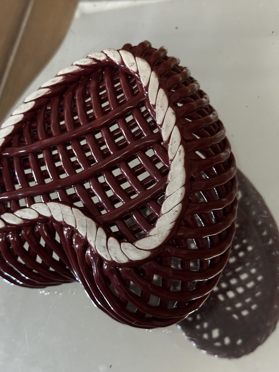 Image 1 of Vassoio portagioie/centrotavola a forma di cuore in ceramica intrecciata - stile Massier anni '50