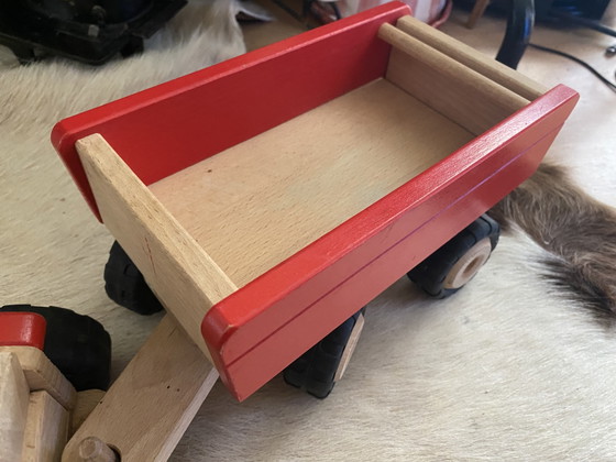 Image 1 of Holzspielzeug Traktor mit Hänger 
