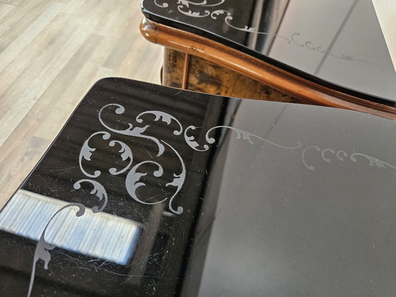 Image 1 of Comodini Chippendale anni '50 con vetro nero