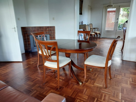 Mesa de comedor extensible con cuatro sillas a juego y mesa de centro. – Selva, Conjuntos de comedor, Wood (photo 9 of 10)