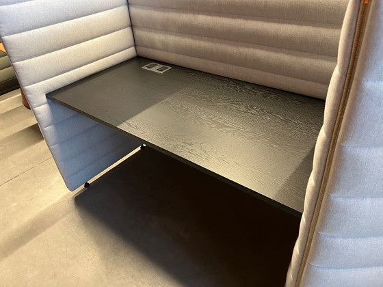Image 1 of Bureau acoustique Vitra en alcôve avec parois acoustiques
