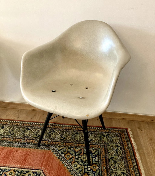 Sedia vintage in fibra di vetro Herman Miller
